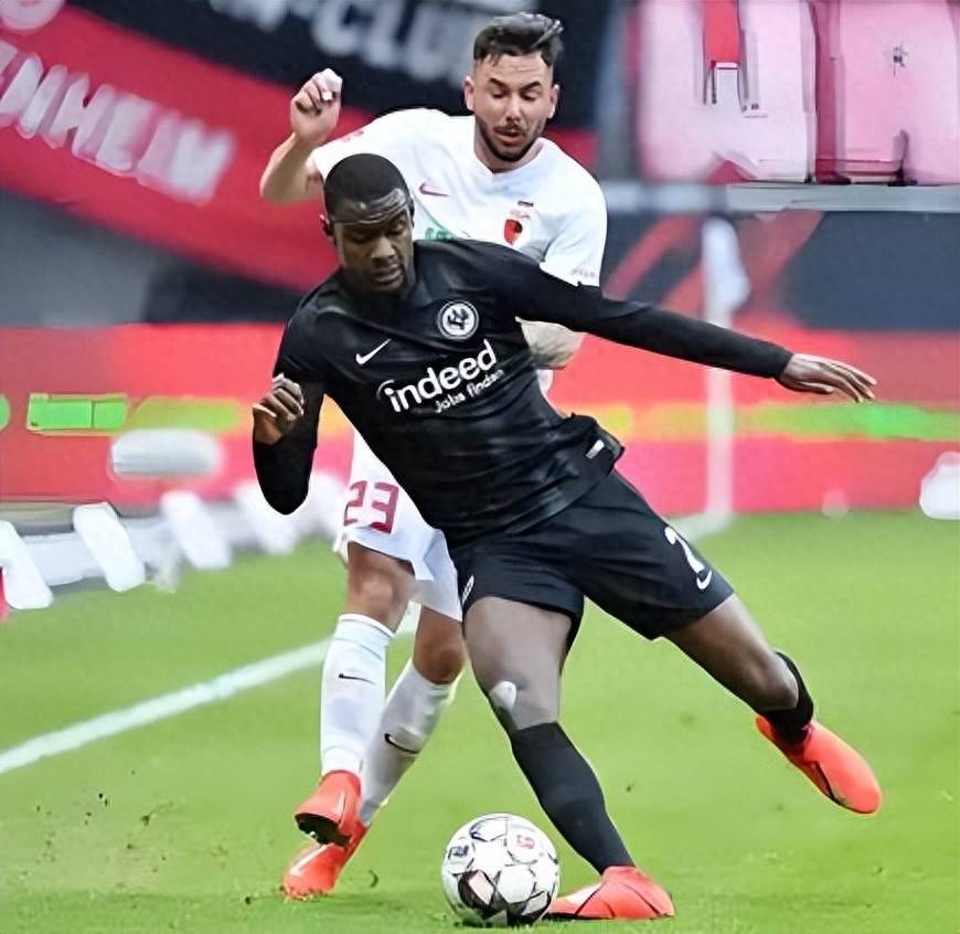 他刚出道就在德甲球队留洋试训，如今18岁就在中超首秀，引发热议